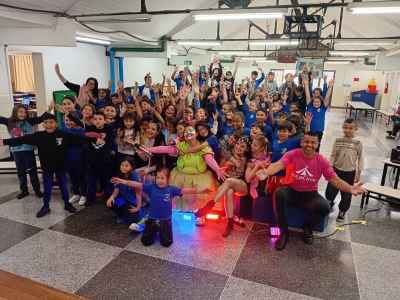 Foto 2 de 16 — Festival nas Escolas